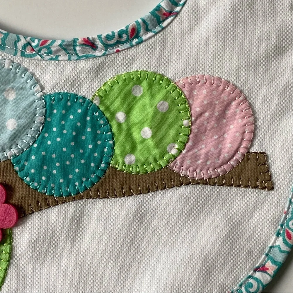 Mud Pie Bib Caterpillar NEW NWT baby infant bugs nature white bib patchwork